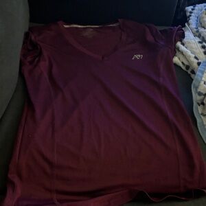 Aeropostale Sport V-Neck Tee in Burgundy